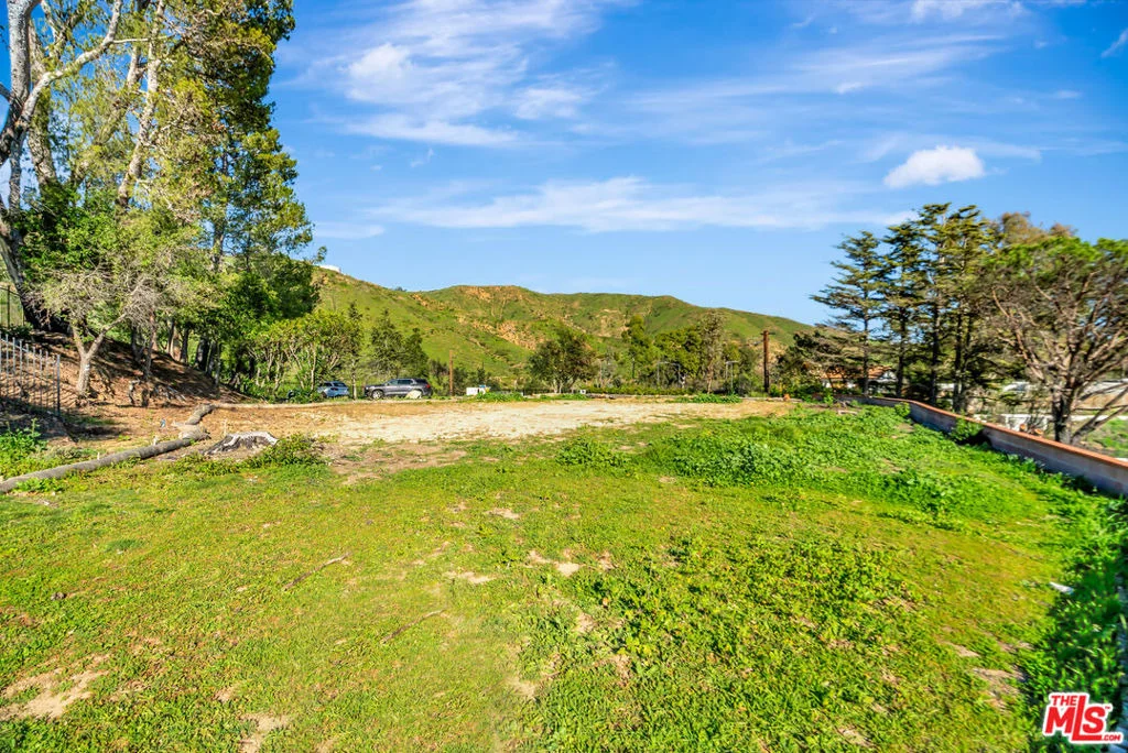 Photo of 20940 Big Rock Drive