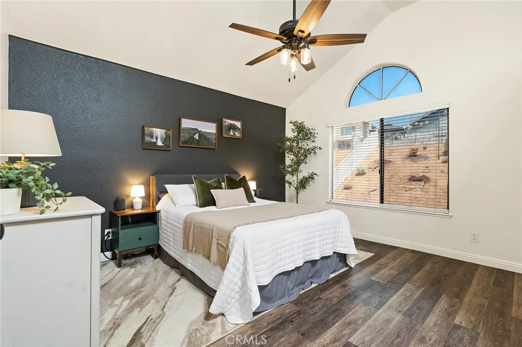 Photo of 387 Glacier Circle