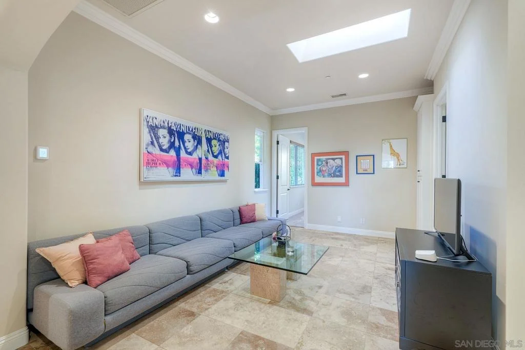 Photo of 30388 Castlecrest