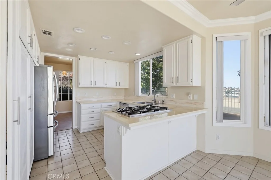 Photo of 38264 Hillcrest Drive