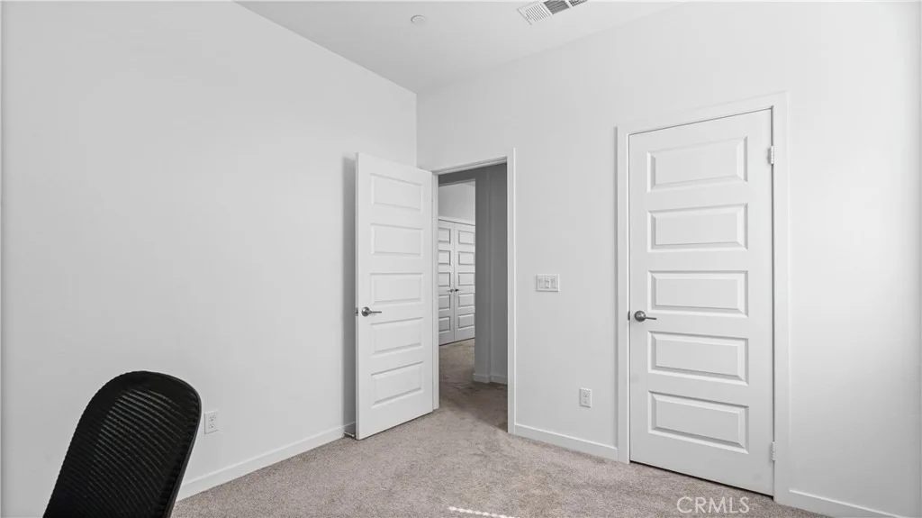 Photo of 35299 Vernon