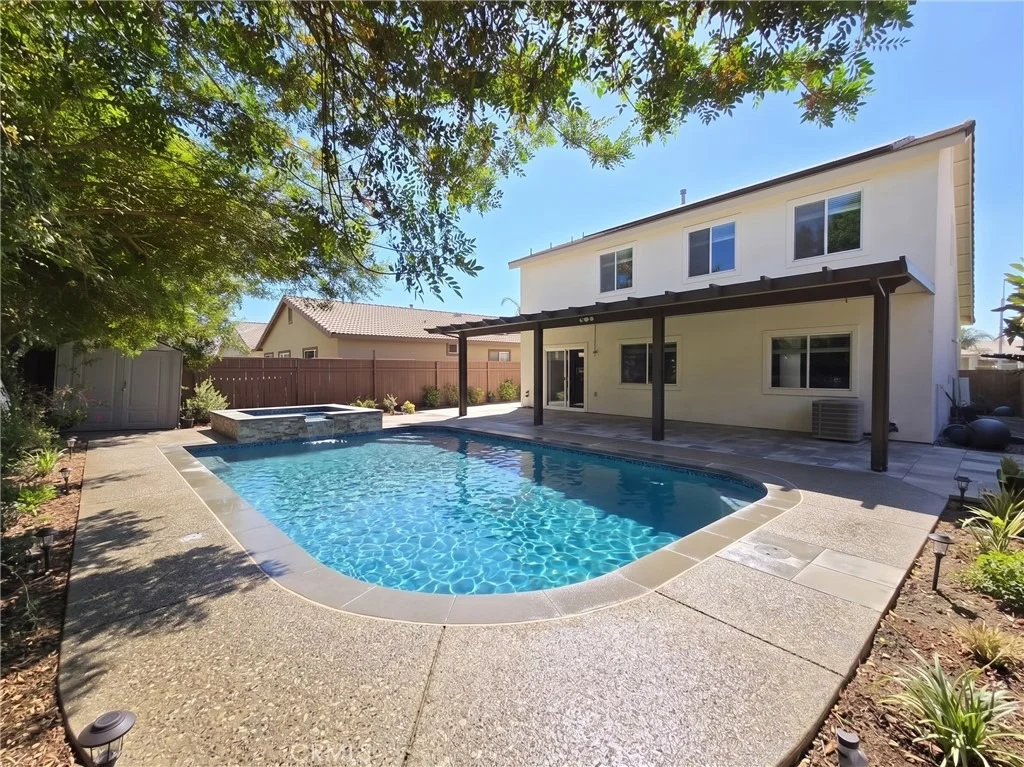 Photo of 30532 Pine Creek