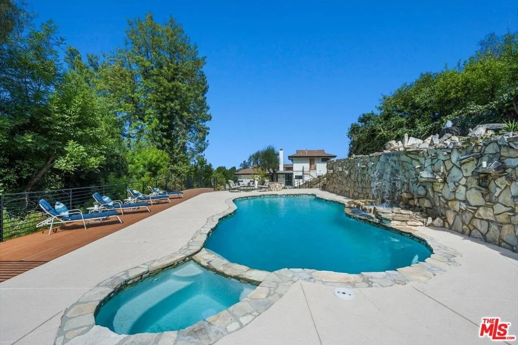 Photo of 4847 Brewster Drive
