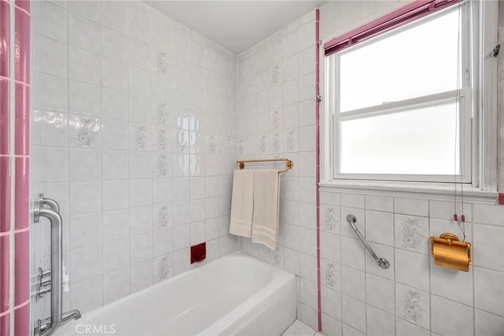 Photo of 3220 Washington Avenue