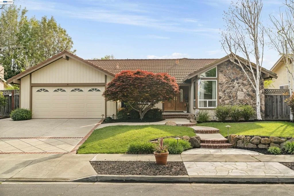 Photo of 5534 Blackbird Dr