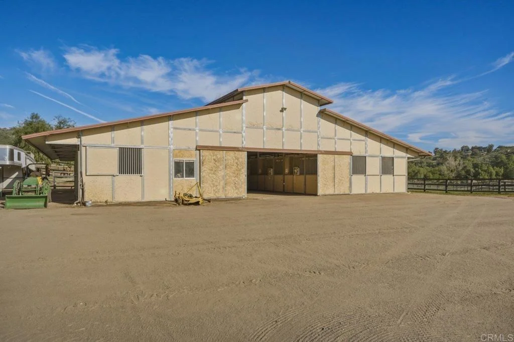 Photo of 20655 Sutherland Dam Road