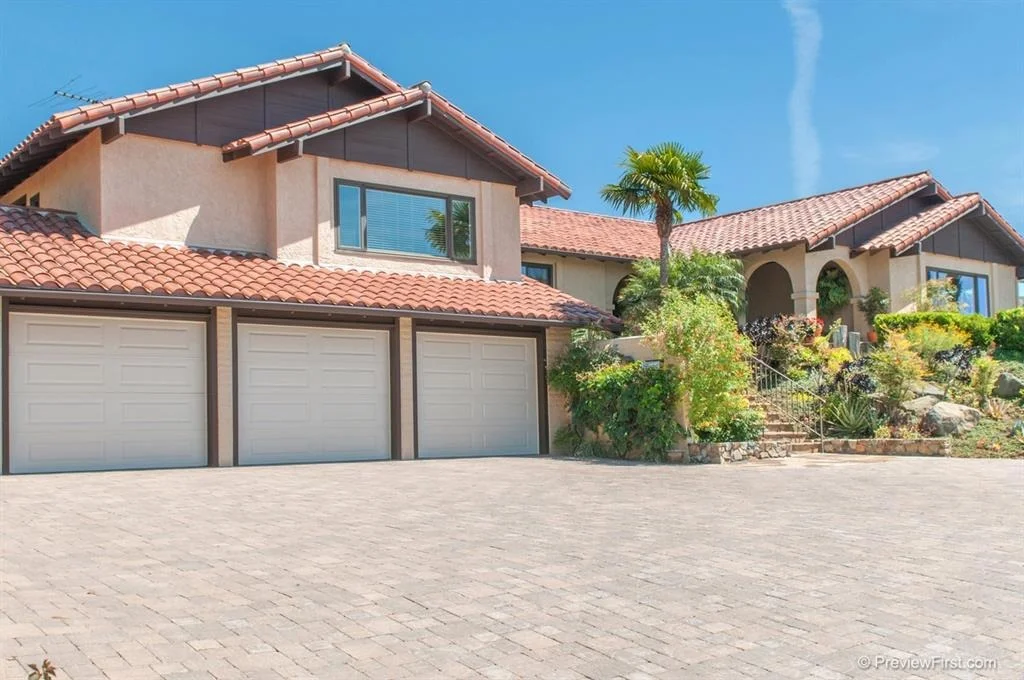 Photo of 2073 Elevado Road