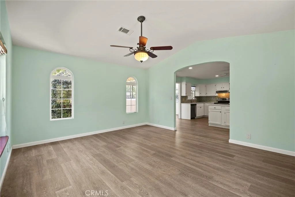 Photo of 23353 Hamilton