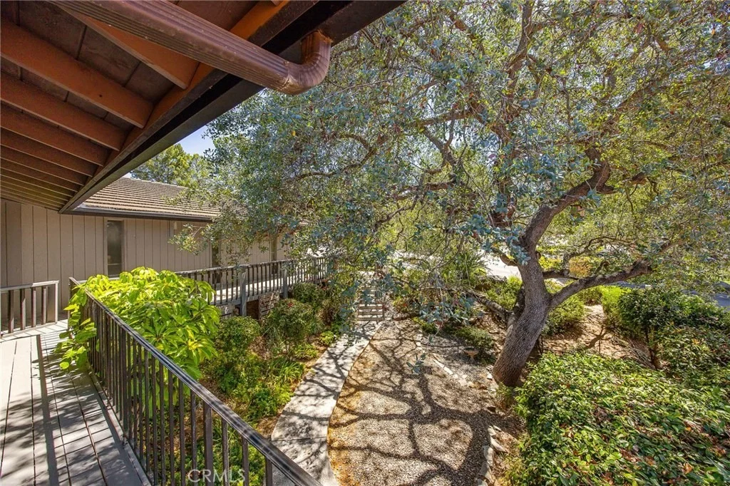 Photo of 10960 Treeside Lane