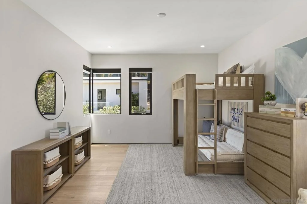 Photo of 6349 Castejon