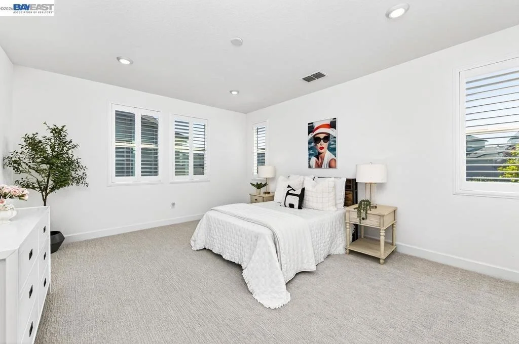 Photo of 4176 Healdsburg Way