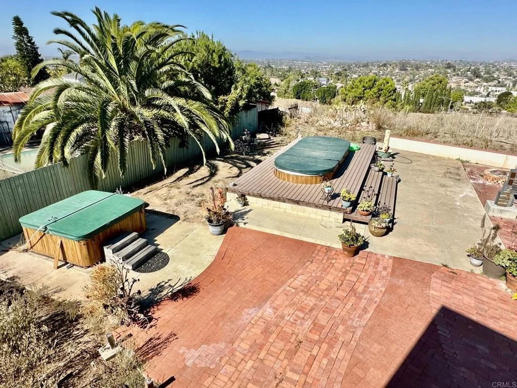 Photo of 880 Crest View Rd