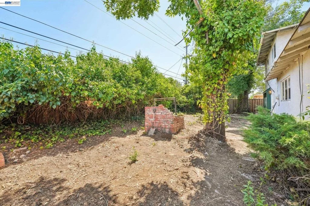 Photo of 1890 Bernice Way