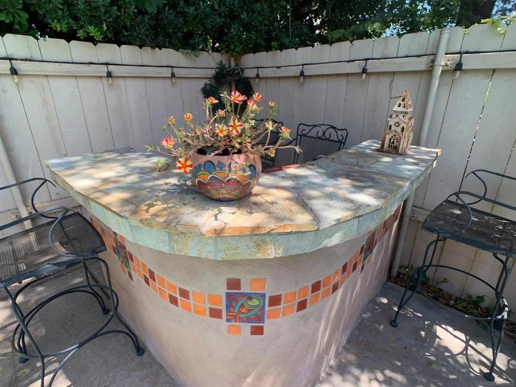Photo of 1090 ELLEN LANE