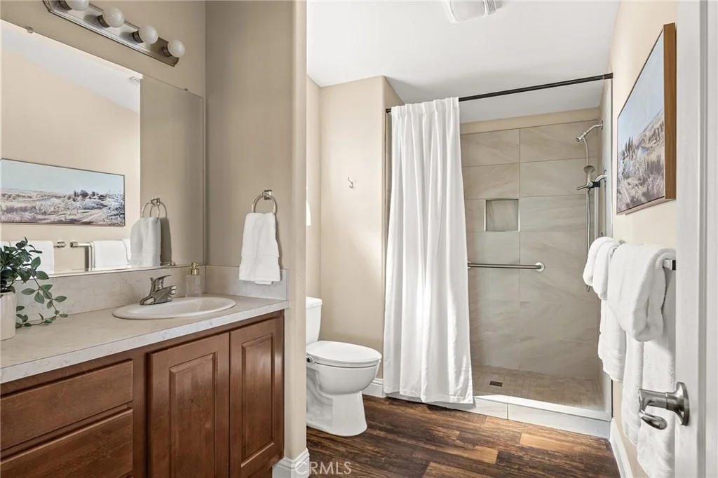 Photo of 5492 Edgewood Lane