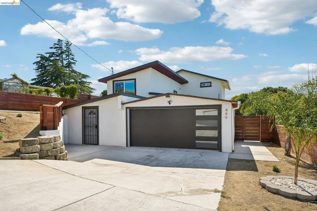 Photo of 449 GILCREST
