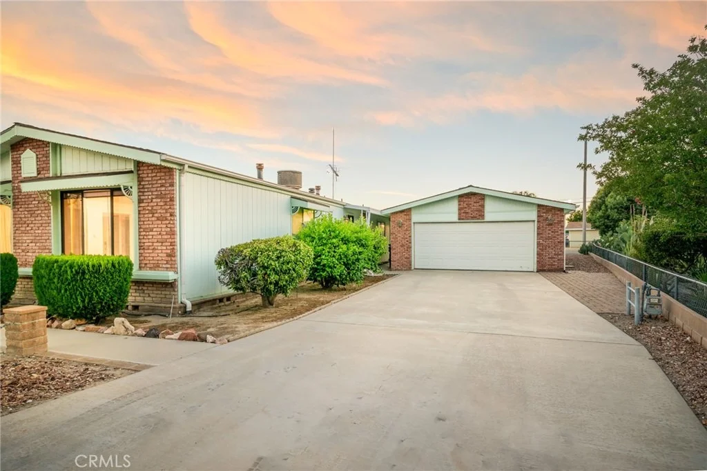 Photo of 25203 W Posey Drive