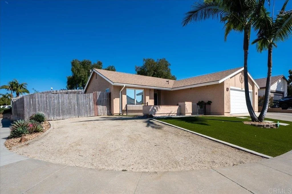 Photo of 329 Calle Adela