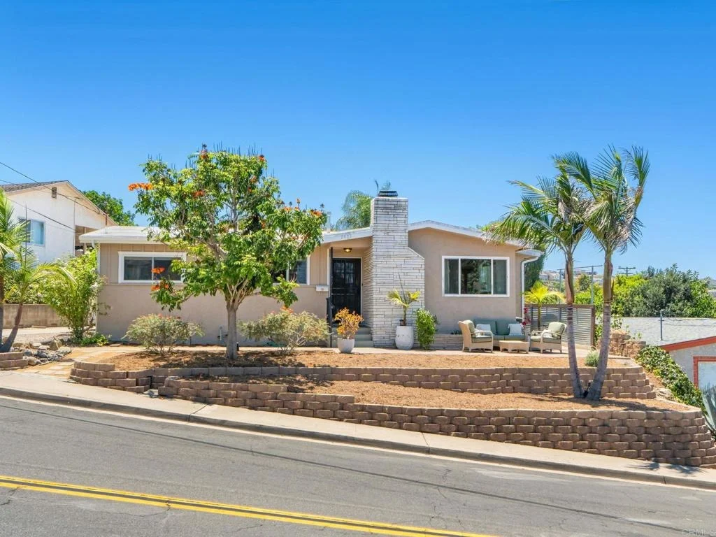 Photo of 7921 Cinnabar Drive