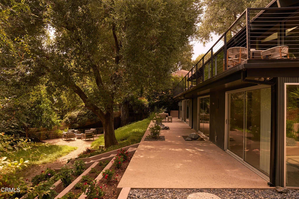 Photo of 980 Mesa Verde Road