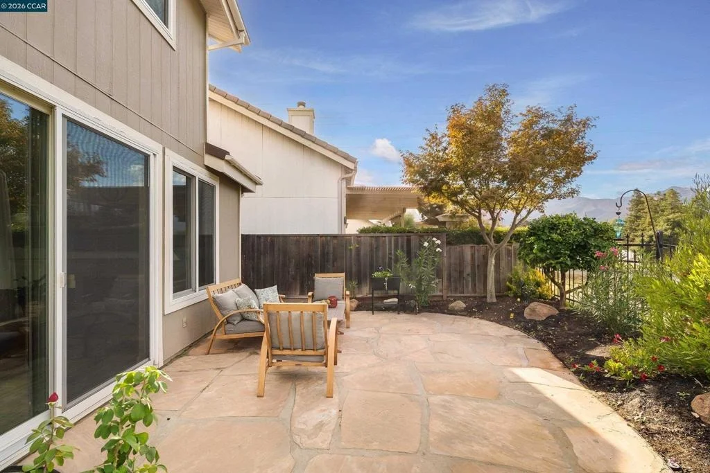 Photo of 1049 Feather Cir