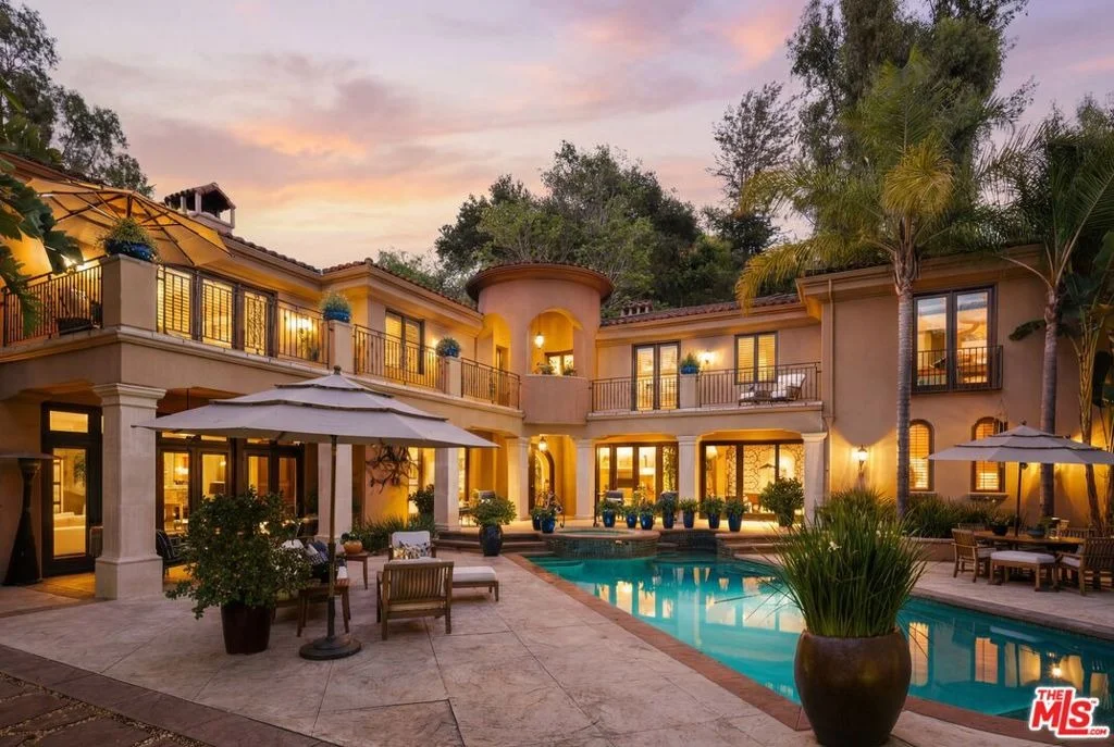 Photo of 2700 Benedict Canyon Drive