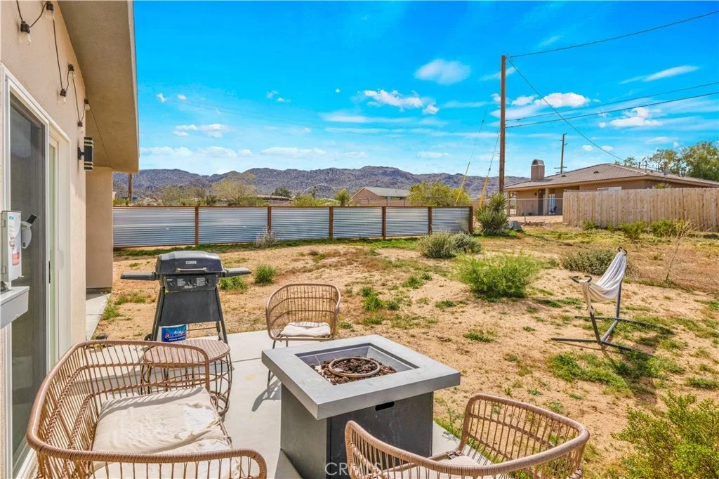 Photo of 7276 Encina Road