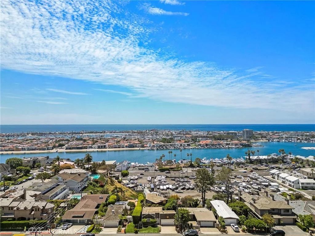 Photo of 2209 Cliff Drive