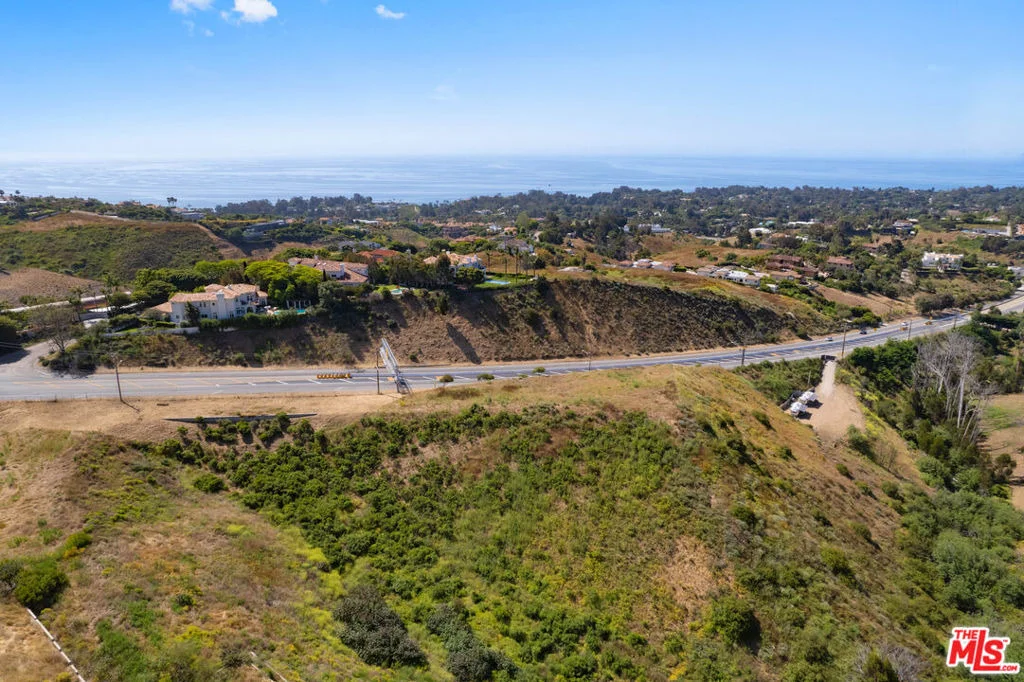 Photo of 6111 Kanan Dume Road