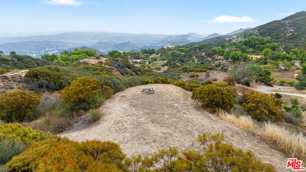 Photo of 14613 Yerba Buena Road