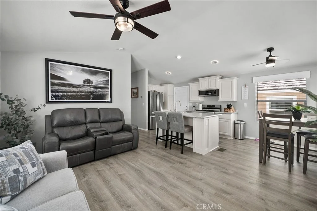 Photo of 3540 Nelson
