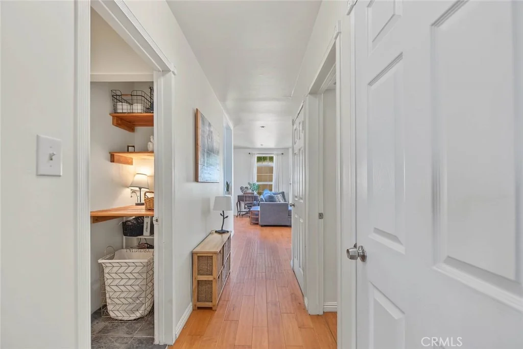 Photo of 321 N Cataract
