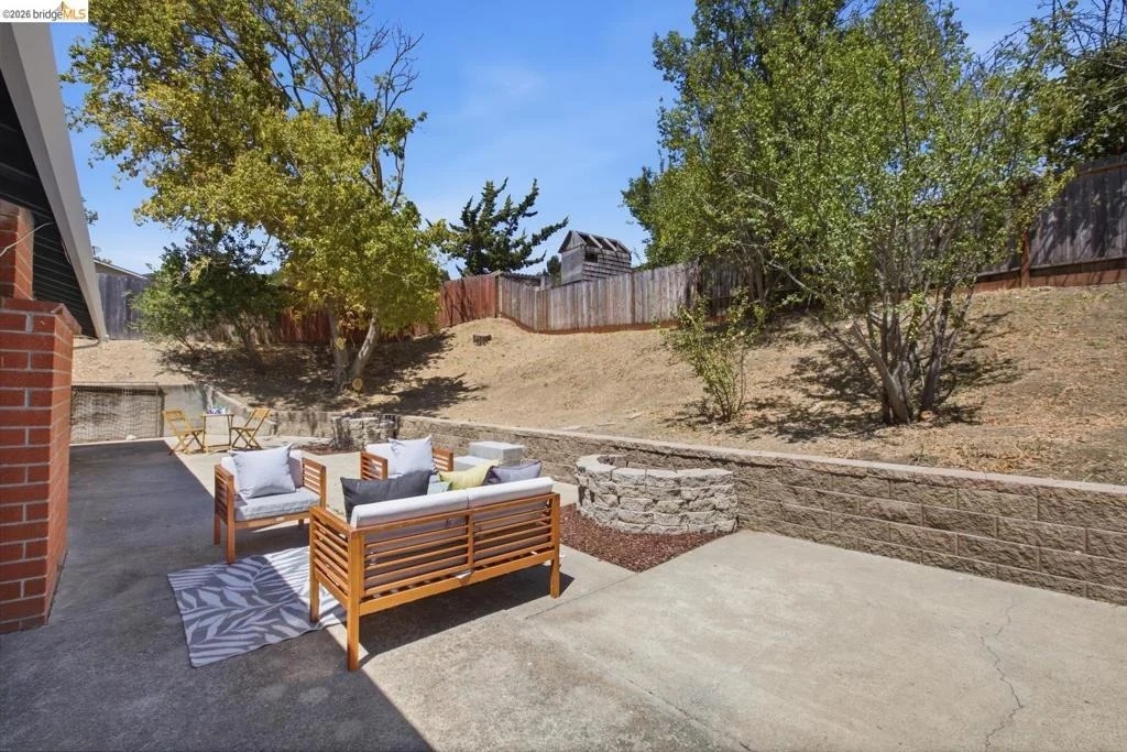 Photo of 2609 Mendocino DR