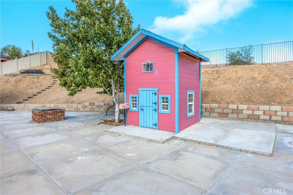 Photo of 13997 Riverside