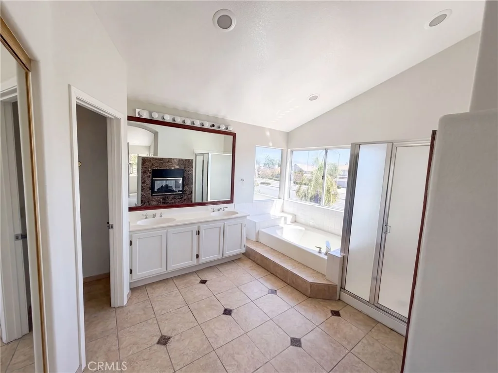Photo of 8932 Mesa Oak