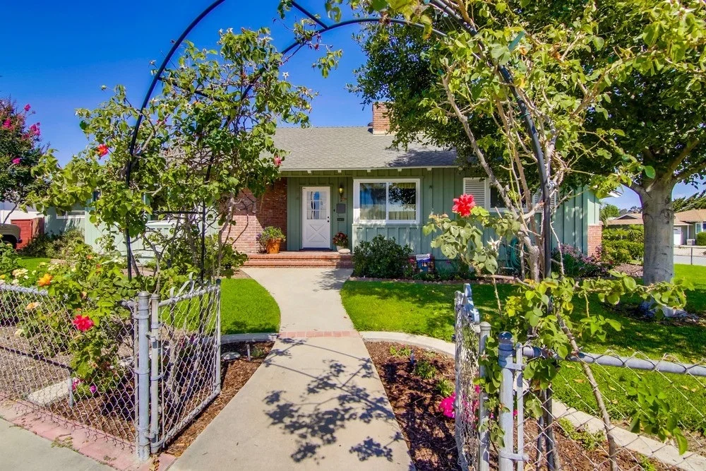 Photo of 846 Murray Dr