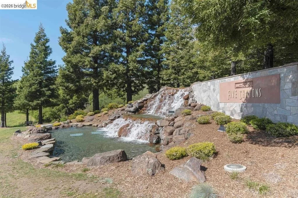 Photo of 25570 Brookshire Dr