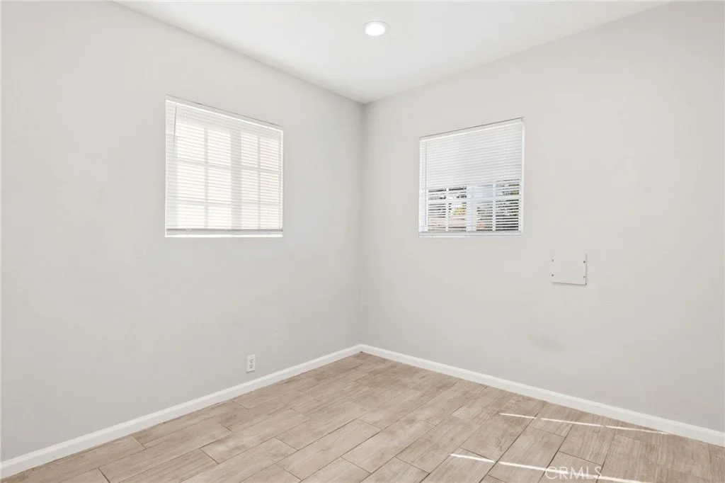 Photo of 3655 Webster