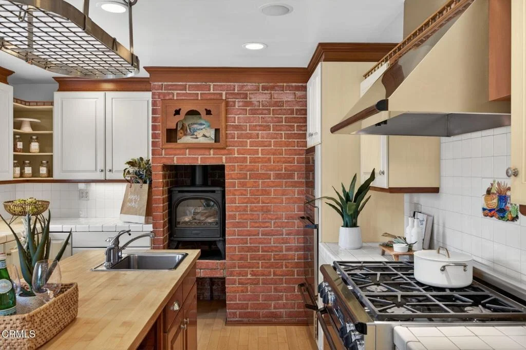 Photo of 98 Howard Avenue