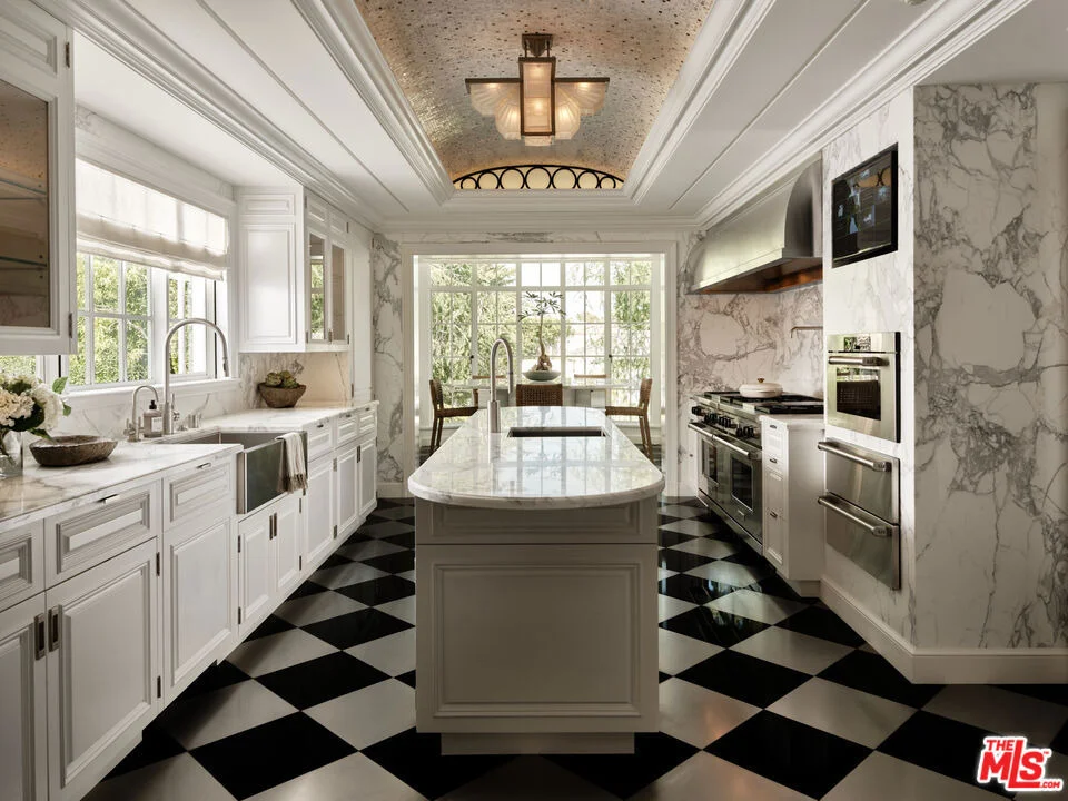 Photo of 826 Greenway Drive