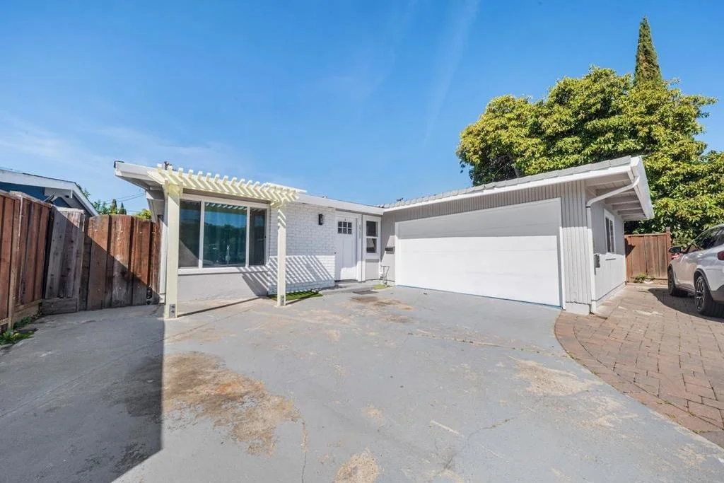 Photo of 1711 Cathay Drive