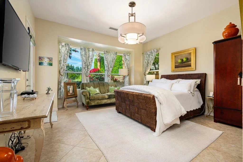 Photo of 60463 Juniper Lane