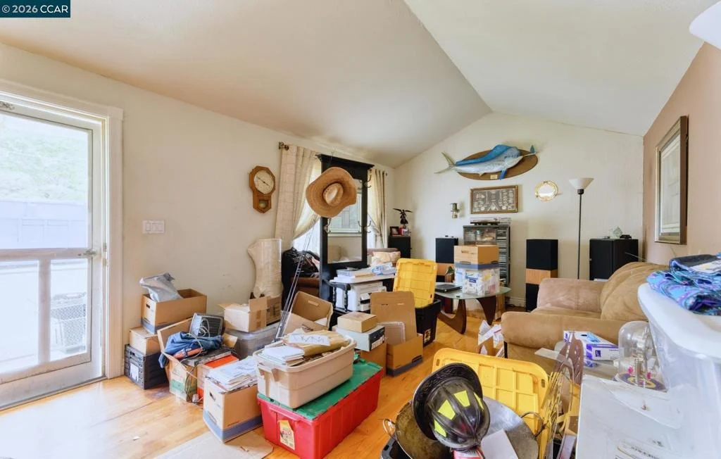 Photo of 457 Gilda Ave