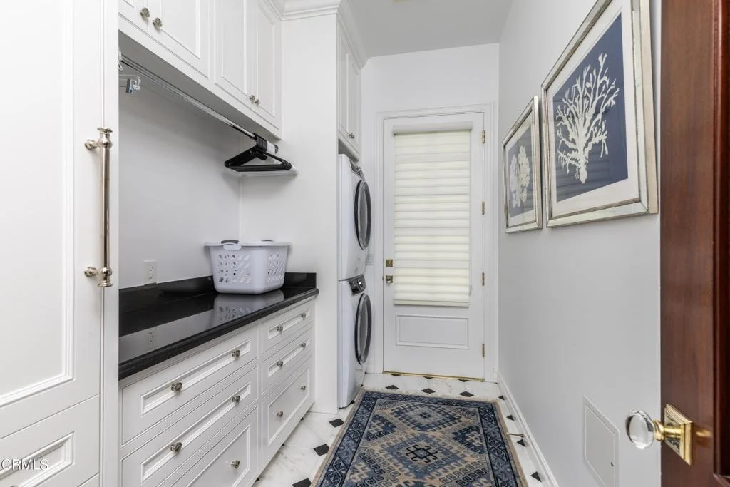 Photo of 2300 Weybridge Drive