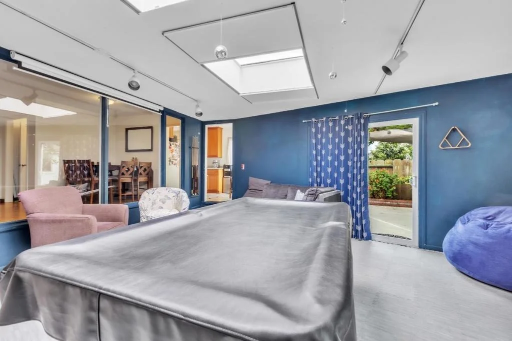 Photo of 906 Bautista Drive