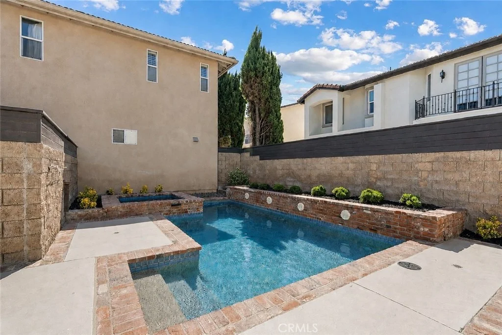 Photo of 267 Mesa Dr