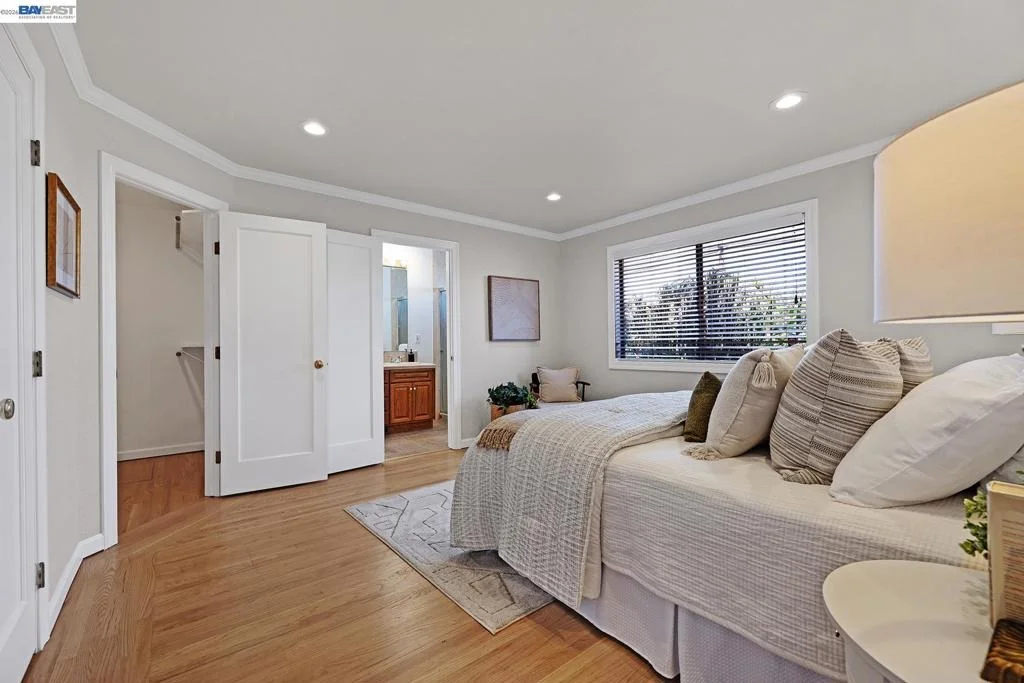 Photo of 1803 Wayne Ave