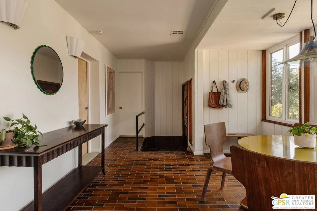 Photo of 52915 Middle Ridge Drive