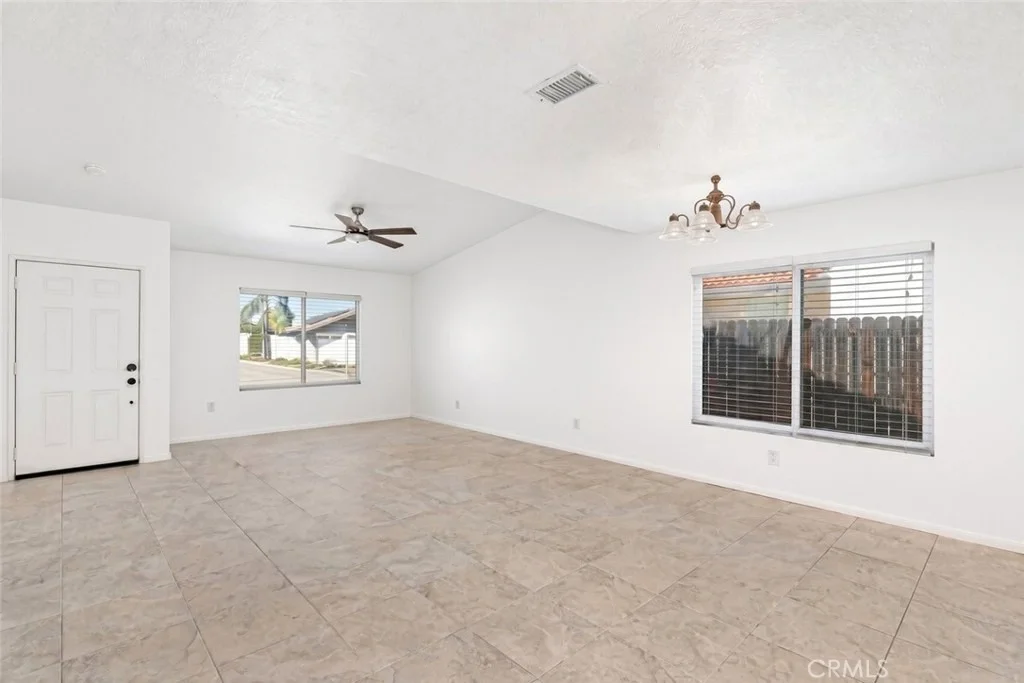 Photo of 25251 Ridgeplume