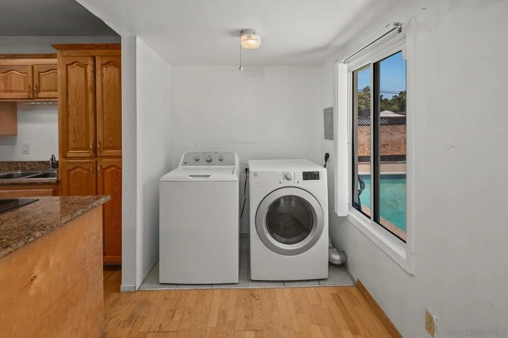 Photo of 2463 Hardy